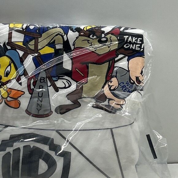 Vintage 1997 Warner Bros. Bugs Bunny & Gang Looney Tunes Shirt SZ L Made In USA - Picture 2 of 10